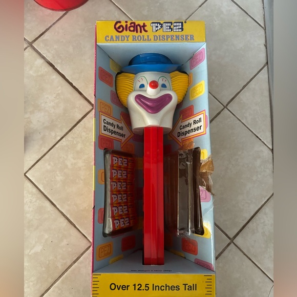 Giant PEE 12.5 inches candy roll dispenser. - Picture 1 of 5